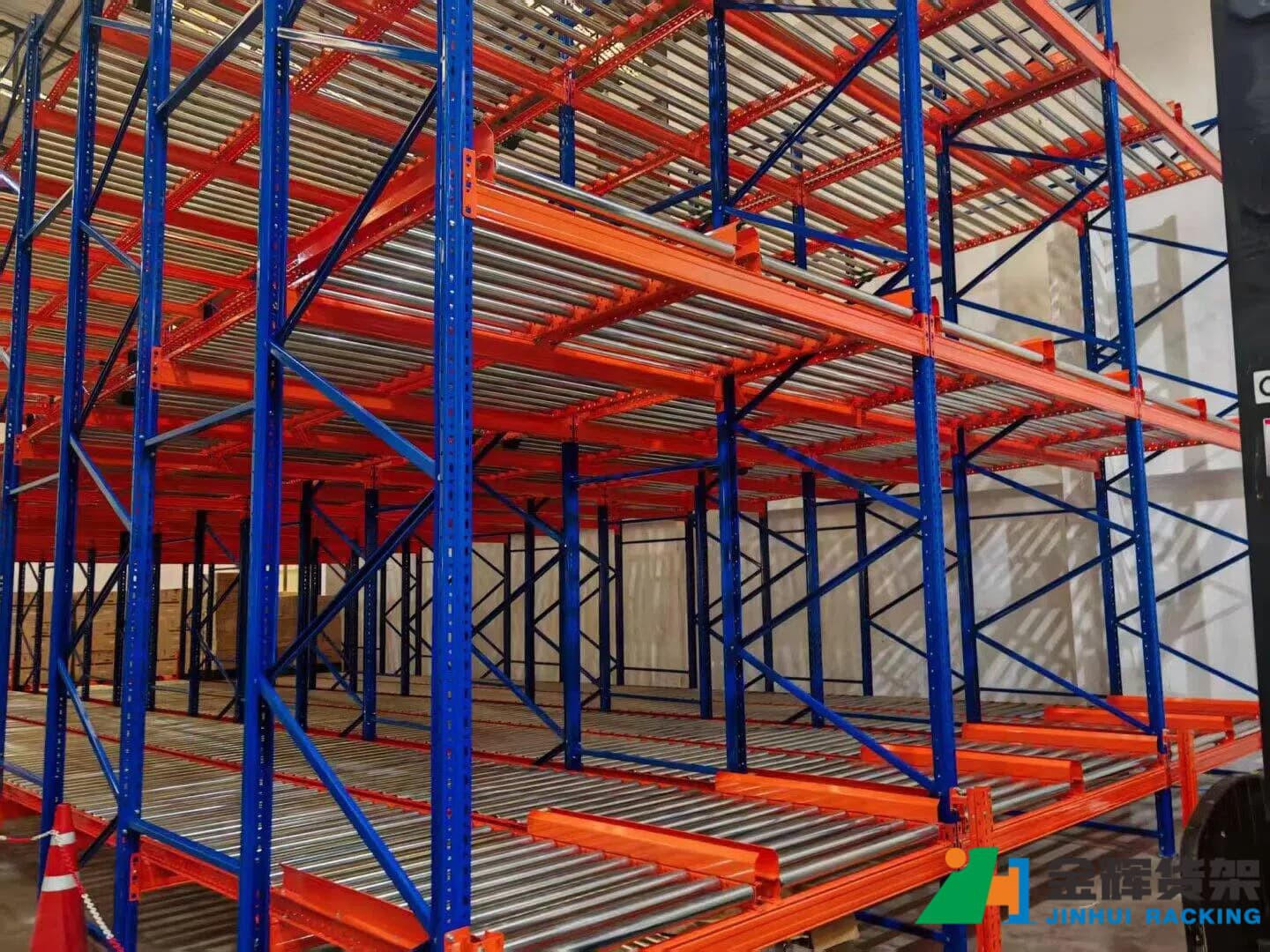 gravity flow racking system gravity flow racking system